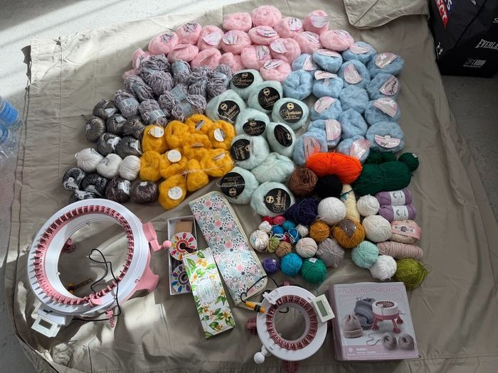 Giant kitting set with machines