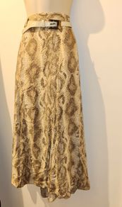 Cream Snakeskin Design skirt from GOLD by Michael H size 18