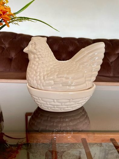 Vintage Mid Sized Cream Ceramic Hen on Nest Egg Keeper Storage Jar