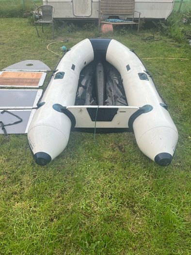 Yamaha 300s inflatable with 8hp Mercury outboard
