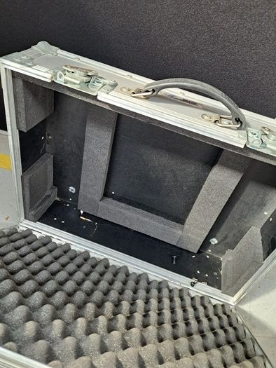 Flight case clear out pt.4