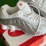 Nike Shox R4 Image 2
