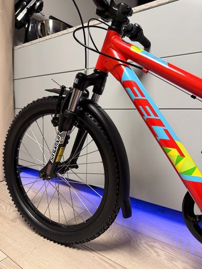 FELT Q20 Kids Bike 20 inch (Like New)