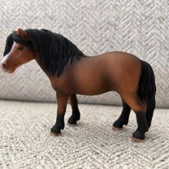 Vintage Schleich Brown Horse Figure (2008)