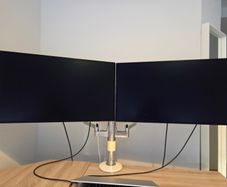 Studio Display - Nano-texture glass - VESA mount adapter
