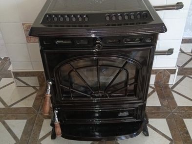 Stanley Stove Can Heat Up To 18 Radiators For Sale in Clondalkin ...