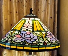 Tiffany Style Shade 16 inch diameter