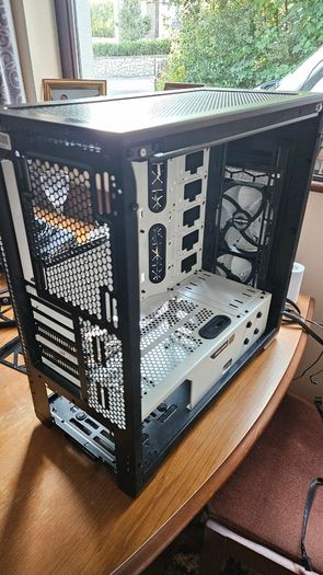 Pc case Phanteks M