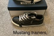 Mustang trainers, size 5, brand new