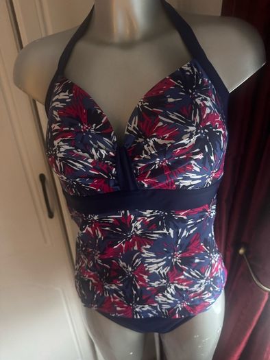 BNWT Zoggs Swim Shapes Flatter Enhance Support Tankini set size UK12 cup UK34F EU75F Postage included