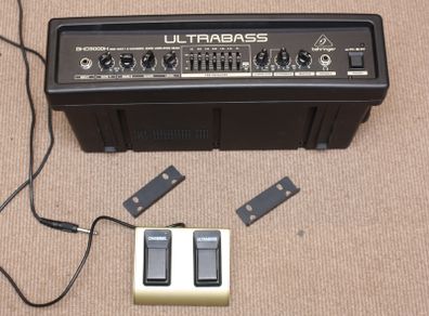 Behringer ULTRABASS BXD3000H Bass Guitar Amplifier Head w/footswitch & rack mounts