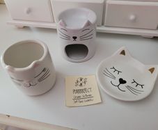 Oilburner and other items foir cat lovers