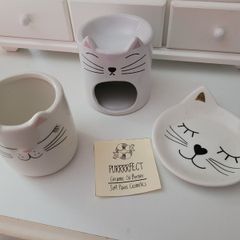Oilburner and other items foir cat lovers