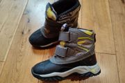 Size 8 (26) winter boots