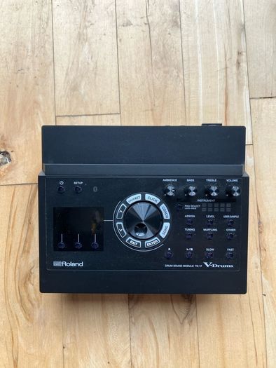 Roland TD-17KV V-Drums Electronic Drum Kit, with Pedal and Stool included.