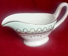 Arklow vintage sauce boat, no chips or cracks