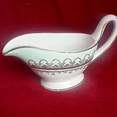 Arklow vintage sauce boat, no chips or cracks