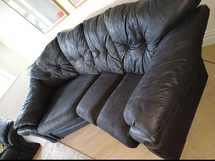 Like new 4 seater 3 seater Lebus Florida couch sofa and footstool