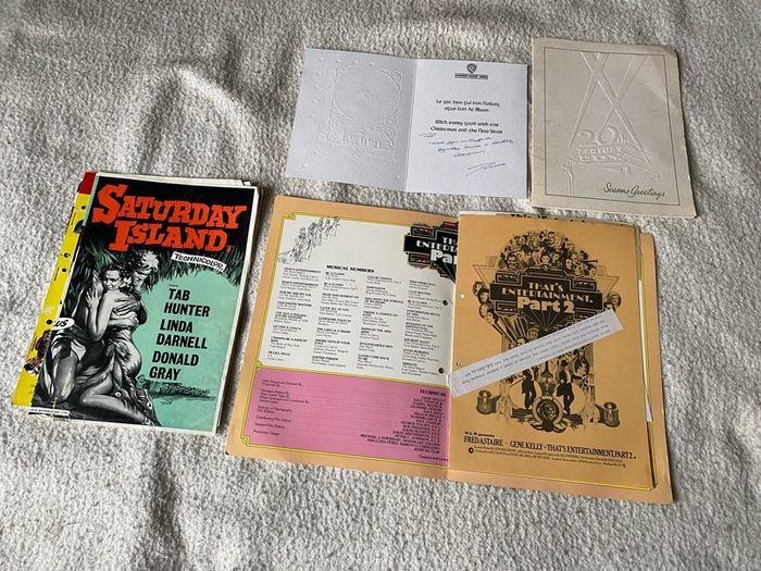Ephemera, Pamphlets 4 Off And 2 Postcards From Warner Home Video