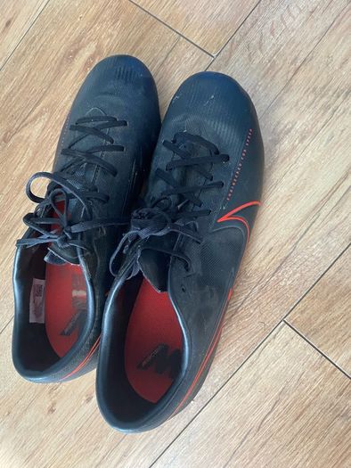 Nike Kids Football boots UK 7.5