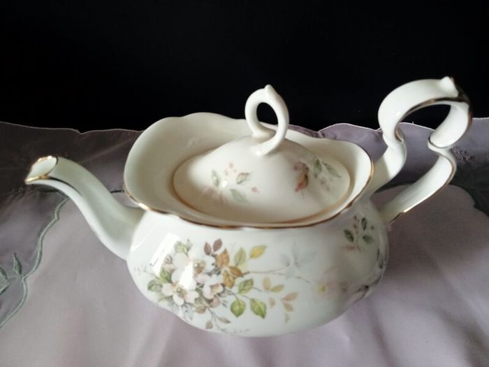Rare Royal Albert Bone China "HAWORTH" Teapot