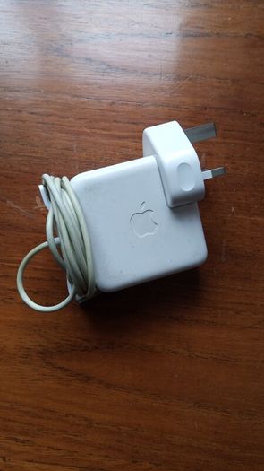 Apple MacBook charger