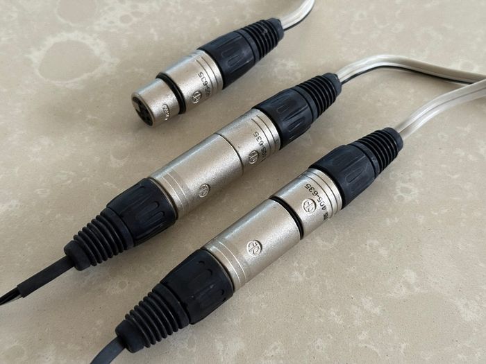 Neutrik Cable XLR Connector, Straight, 50V, 4 Way, Silver over Nickel Plating