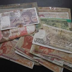 44 Damaged Notes from Worldwide