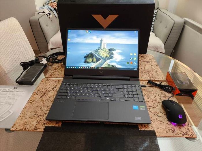 Brand New Gaming Laptop Hp Victus Intel 5 210H 8/12 RTX5060 8GB 80W GDDR7 16GB DDR5 5600mhz 512GB NVMe PCIE 4.0 15.6" 1080p 144hz Ips 300nits Win11 RGB