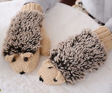 Cute Winter Hedgehog Gloves/Mittens