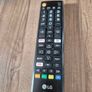 LG 32 inch TV Image 4