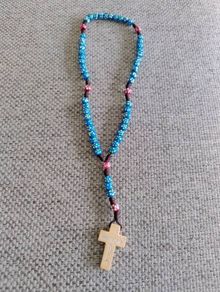 Medugorje small rosary beads with wooden cross crucifix in very good condition with no issues FREE STANDARD POSTAGE INCLUDED