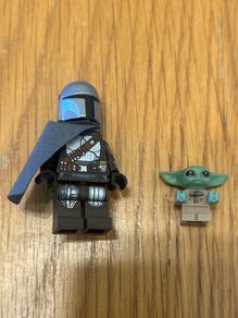 Mandalorian and Grogu Lego Minifigure