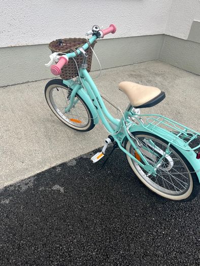 Girls bike - 18inch verve star