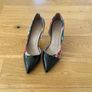 Patent heels with flower print Image 3