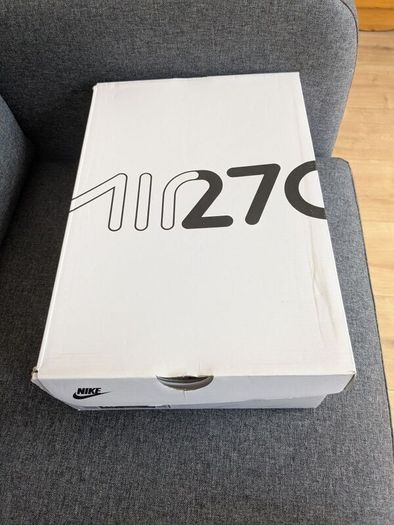 Nike Air Max 270 Size 9
