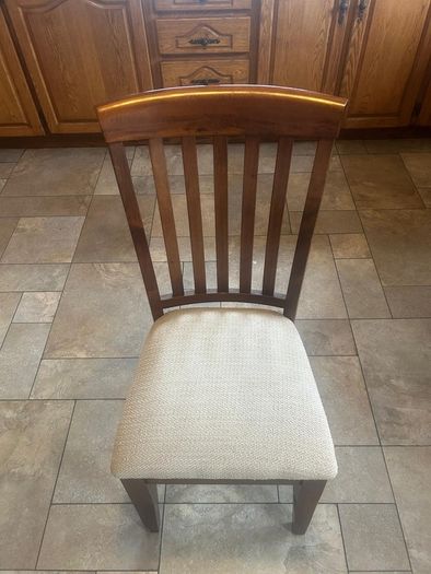 Dining room table and six chairs for sale
