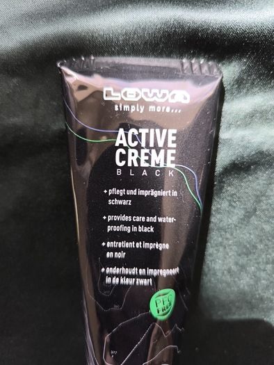 LOWA Active Creme Black