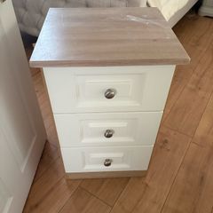 Free Bedside lockers