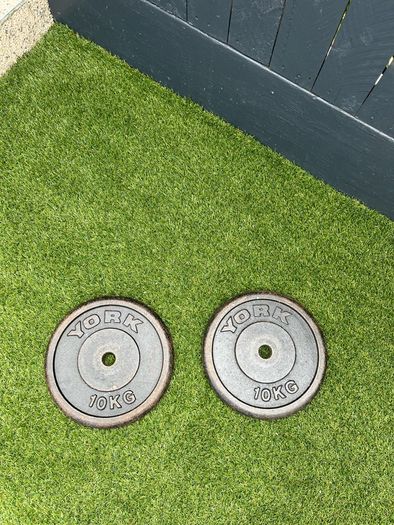 Weights/Barbells/Dumbells