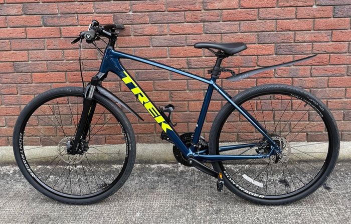 Trek Dual Sport 2 Gravel Mountain Hybrid Bike