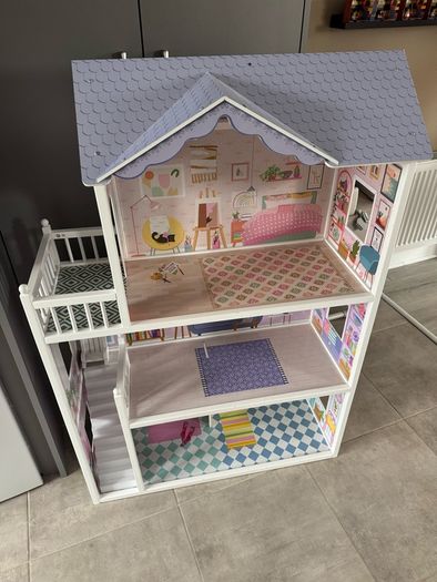 Dollhouse