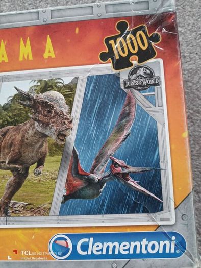 Jigsaw puzzle. Dinosaurs.1000 pieces
