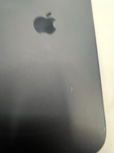 iPhone 16 Crack on Screen