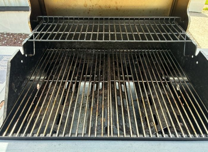 Chef Grill Gas BBQ With Side Burner and Accessories