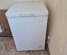 Chest freezer