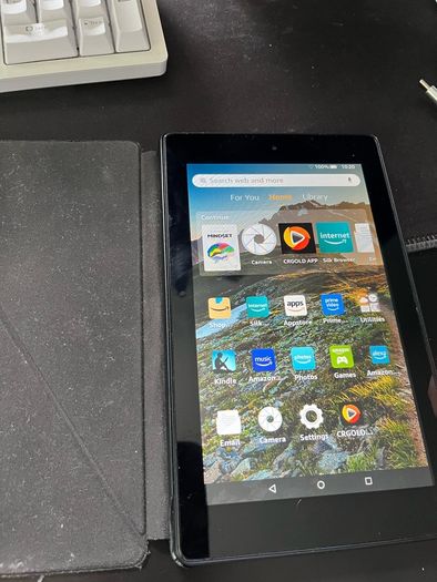 Amazon Fire Tablet - Kindle
