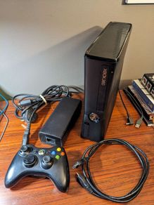 Xbox 360 S console 250GB