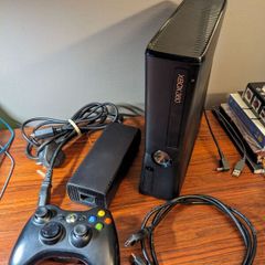 Xbox 360 S console 250GB