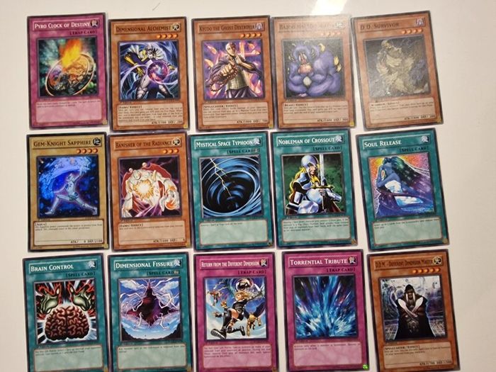 1st edition yu gi oh vintage cards 186 total  inc 66 1st editions.